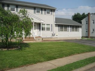 221 S 12th Ave, Manville, NJ 08835
