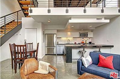 3rd image of 333 S Wilton Pl APT 8