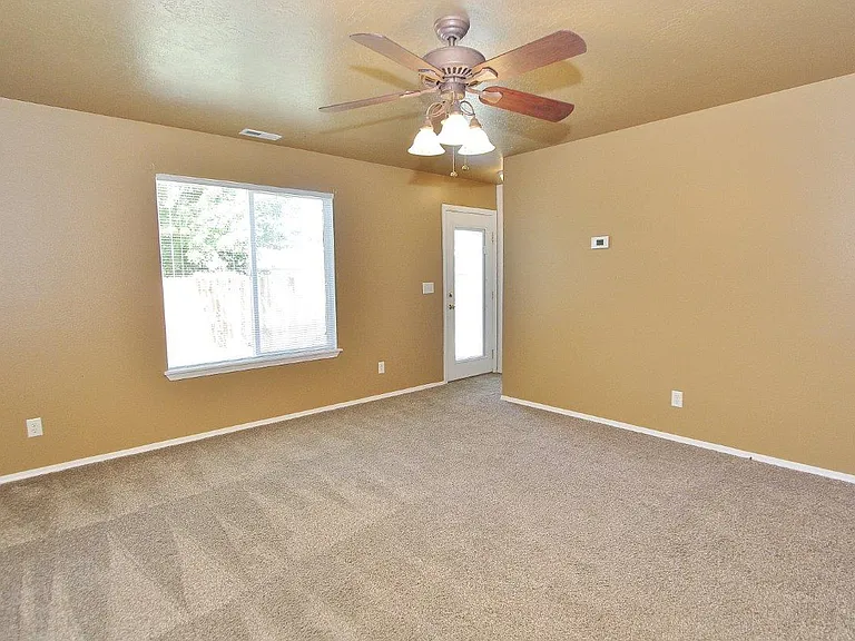 3835 N Jackie Ln — Photo 3