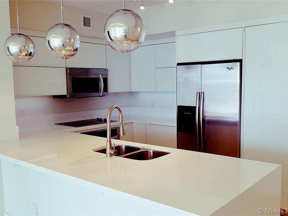 1st image of 324 Biscayne Blvd #19