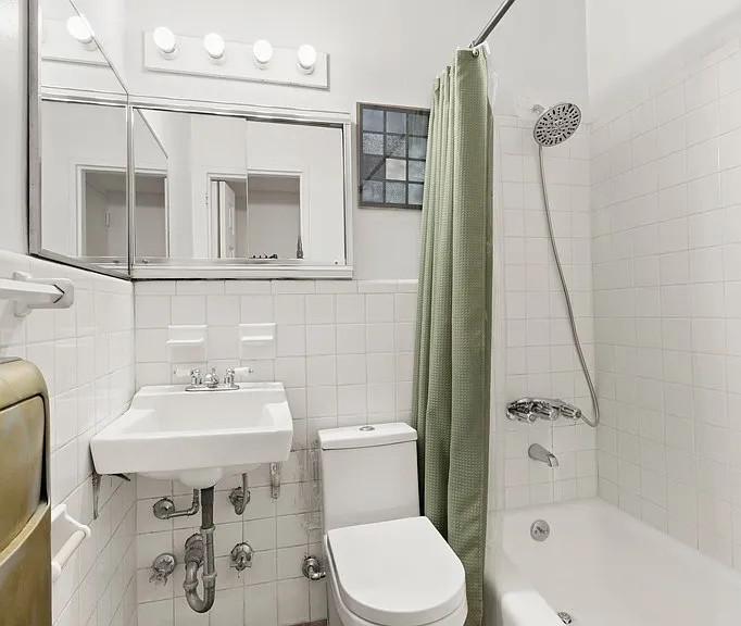 217 W 14th St #2REE — Photo 6