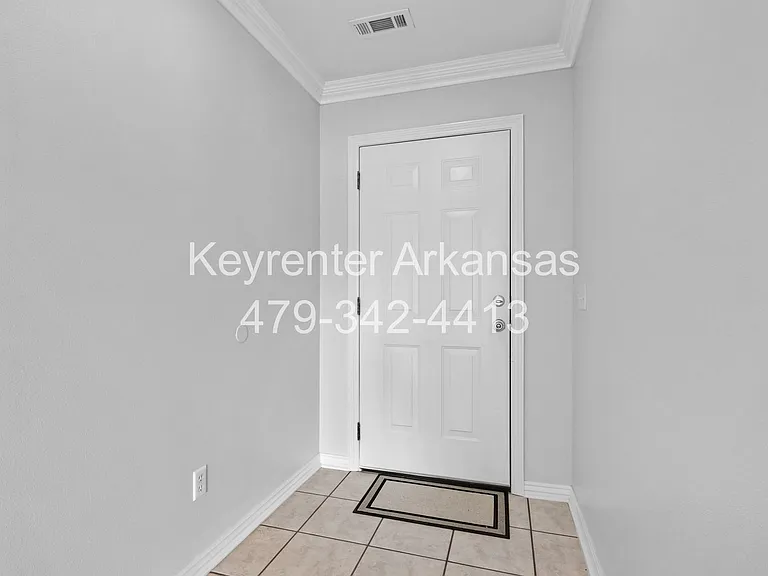 3805 SW Carriageway Ave — Photo 5