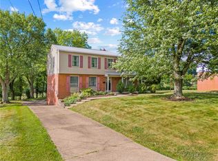 6024 Oak Park Dr, Bethel Park, PA 15102