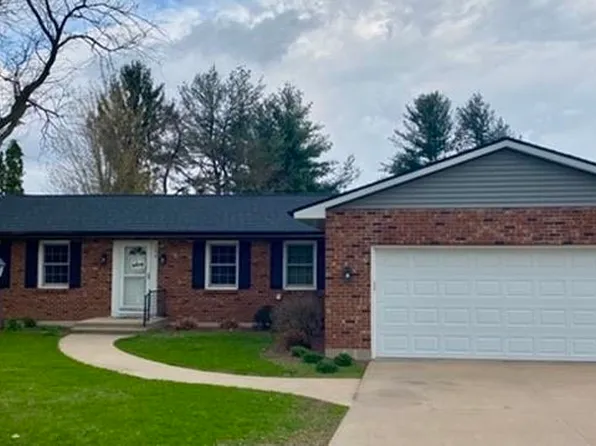 1290 Union St, Platteville, WI 53818