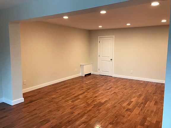 5th image of 124 Saint Pauls Ave