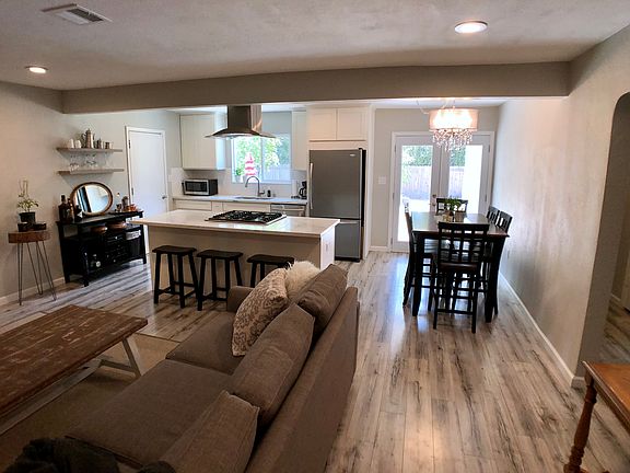 4th image of 4540 Orinda Way