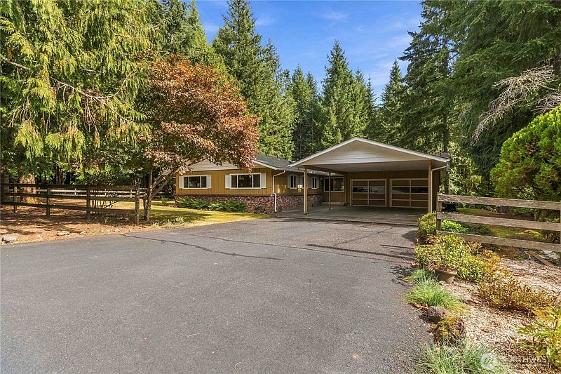 2nd image of 124 Clark Creek Lane