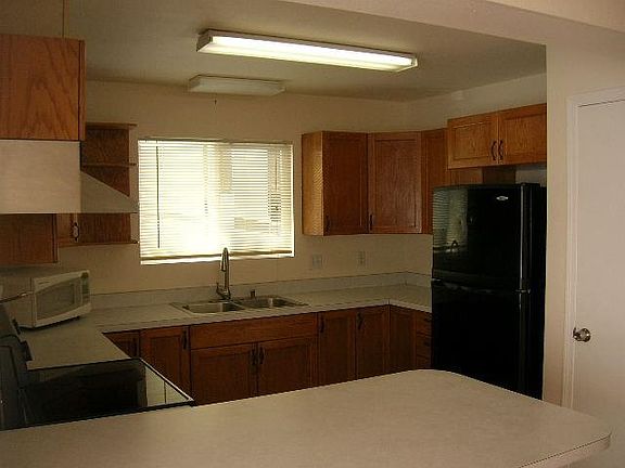 5th image of 2568 Nickel Ave