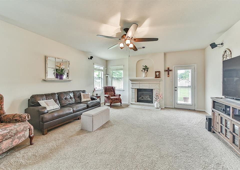 1st image of 17627 Elverson Oaks Dr