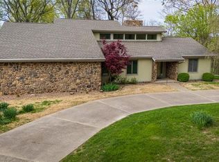 1546 Oak Lei Dr, Cape Girardeau, MO 63701