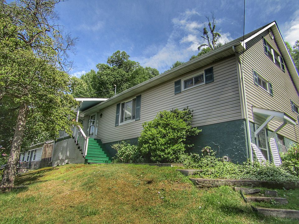 1st image of 400 Kentucky Ave SE