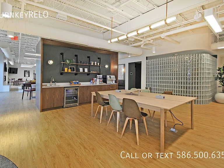 375 Kirts Blvd #106 — Photo 26
