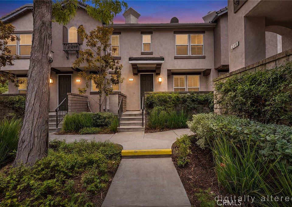 1st image of 128 Shattuck Ct