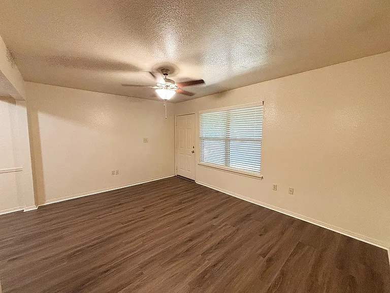 Cadet - Living Area