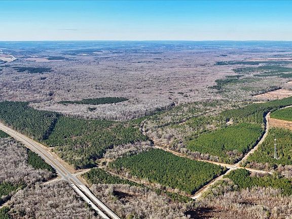 2nd image of 296 Boxwood Rd