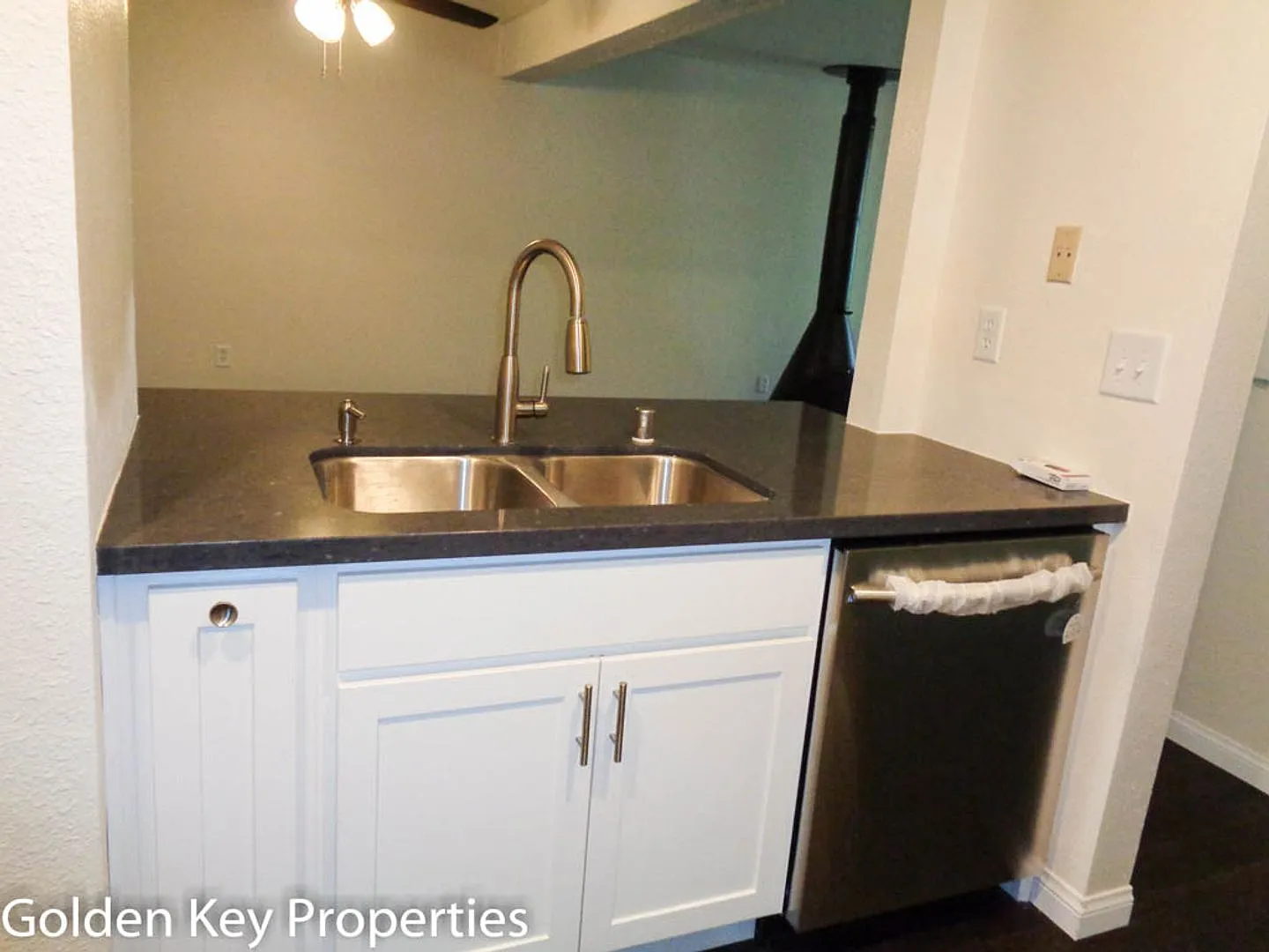 Stunning condo in the Arroyo Villas Community! — Photo 2