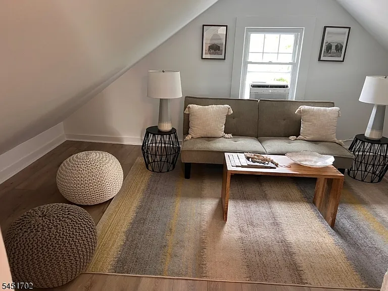 15 Montague Pl #2 — Photo 15