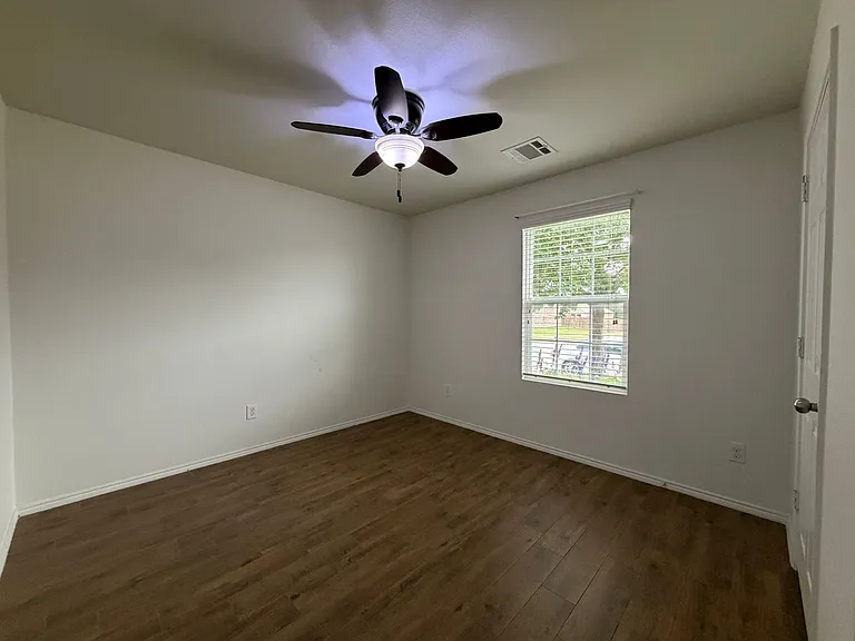 9913 Amosite Dr — Photo 24