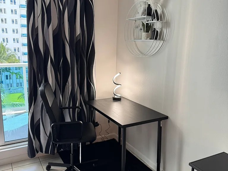 2301 Collins Ave #817 — Photo 23