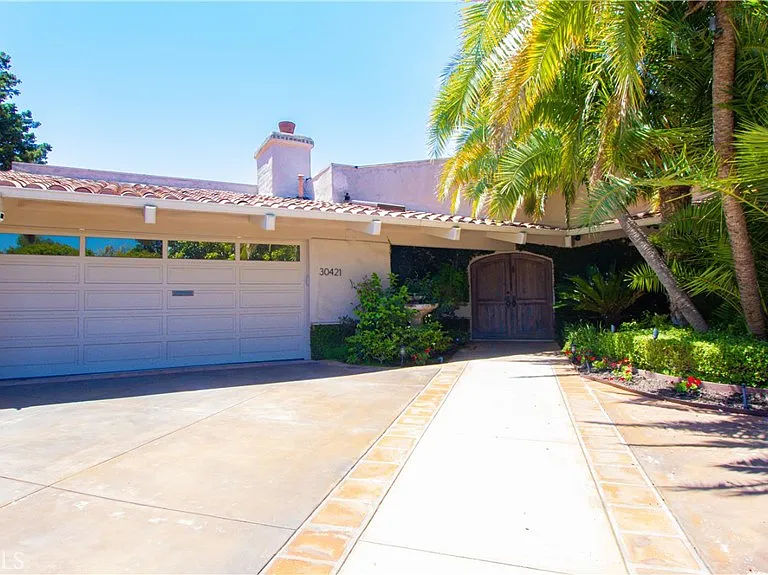 30421 Mirador Ct — Photo 2