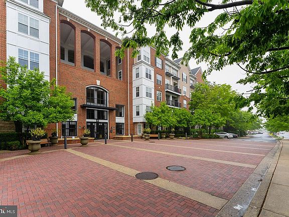 4th image of 501 Hungerford Dr APT 144