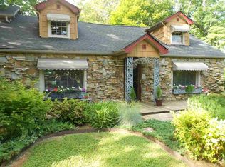 410 Chimney Rock Rd, Rutherfordton, NC 28139