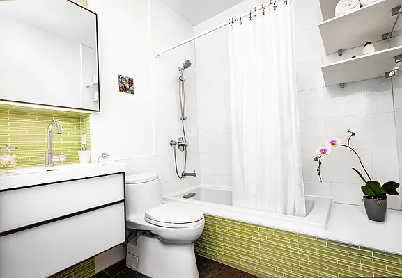 Sold by Douglas Elliman | media 22