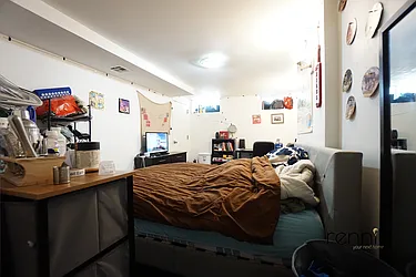 Rented by Rennit Inc.