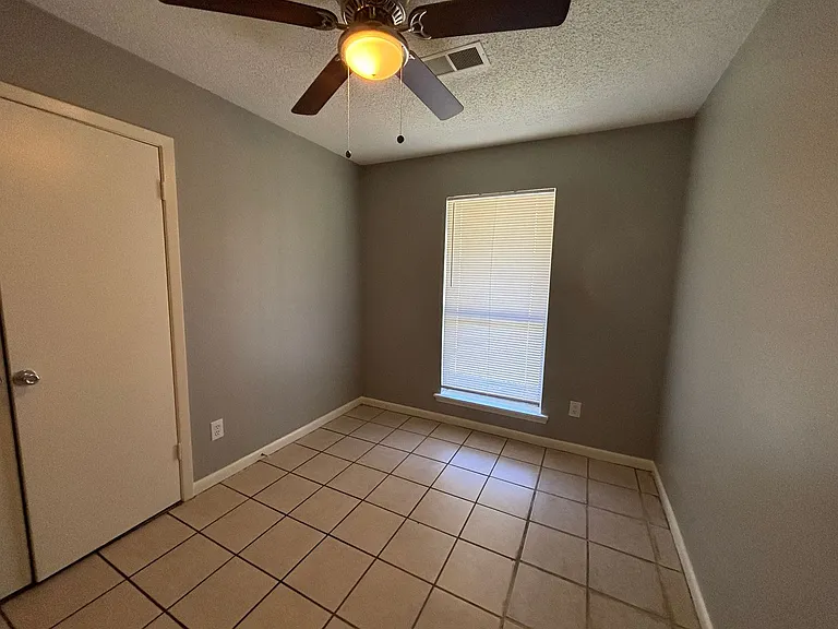 5168 Corkwood Dr — Photo 12