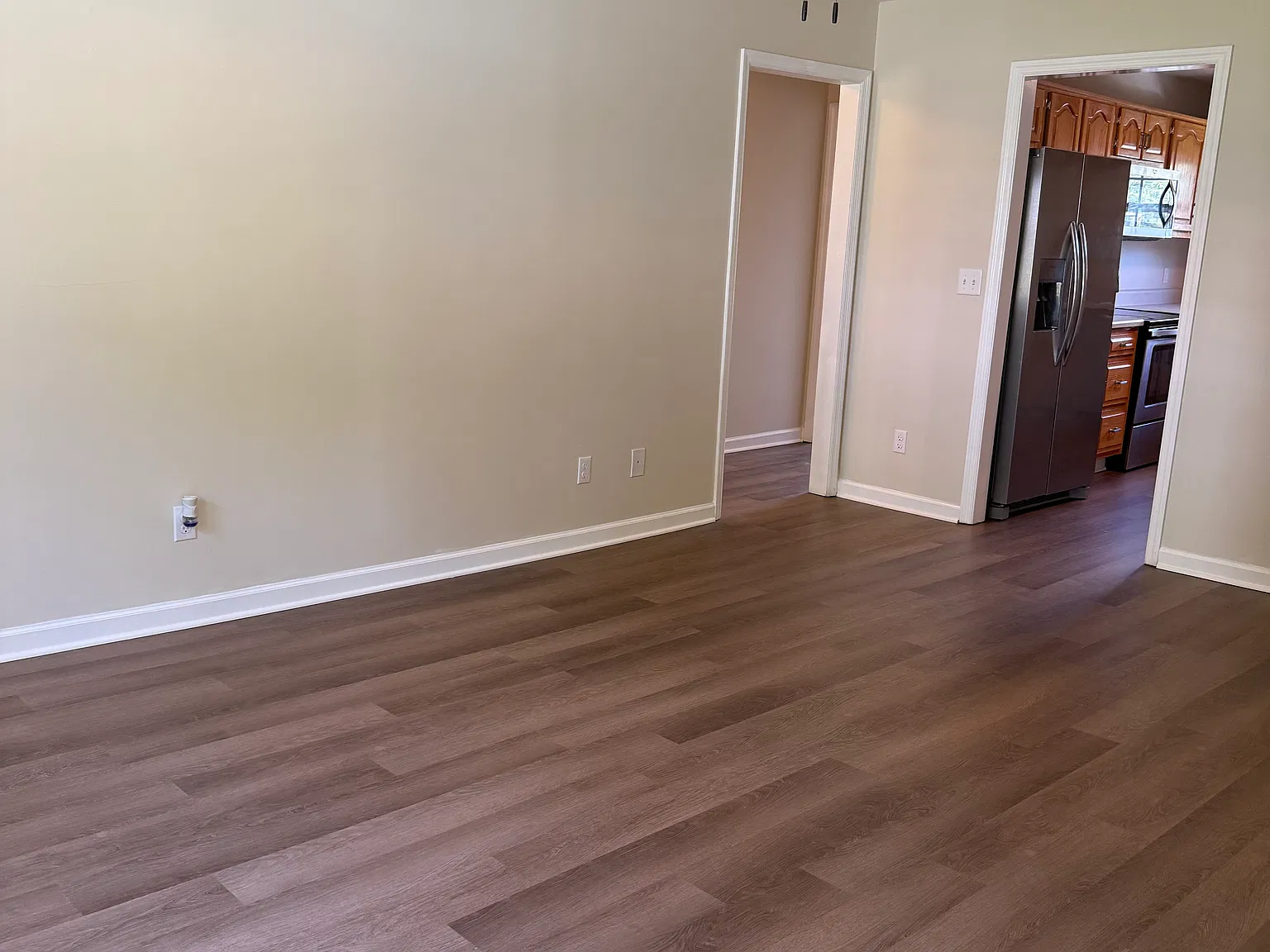 2 bed, 850 sqft, $1,400 — Photo 3