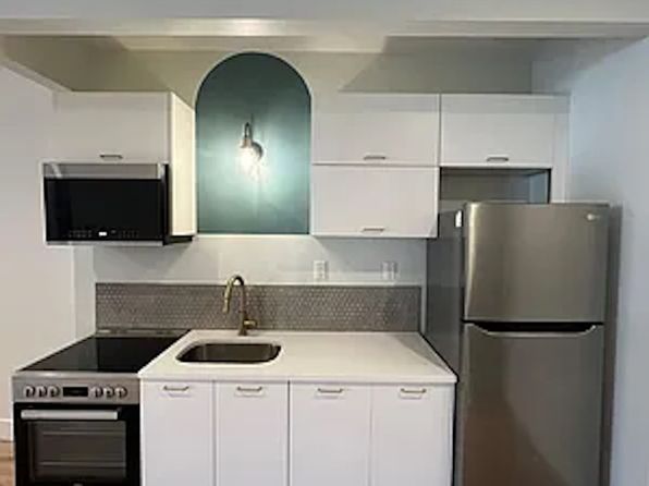 (undisclosed Address)