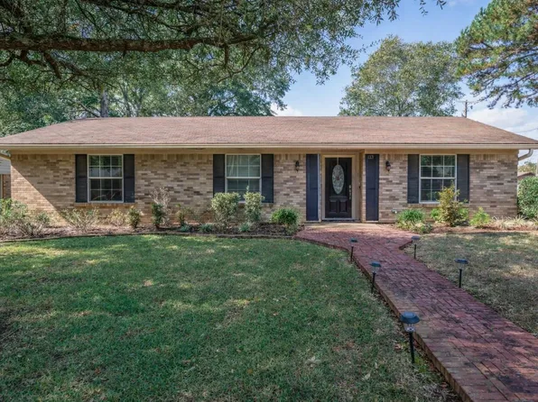 113 Eastridge Rd, Kilgore, TX 75662