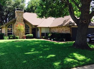 1907 Wood Meadow Dr, Grapevine, TX 76051