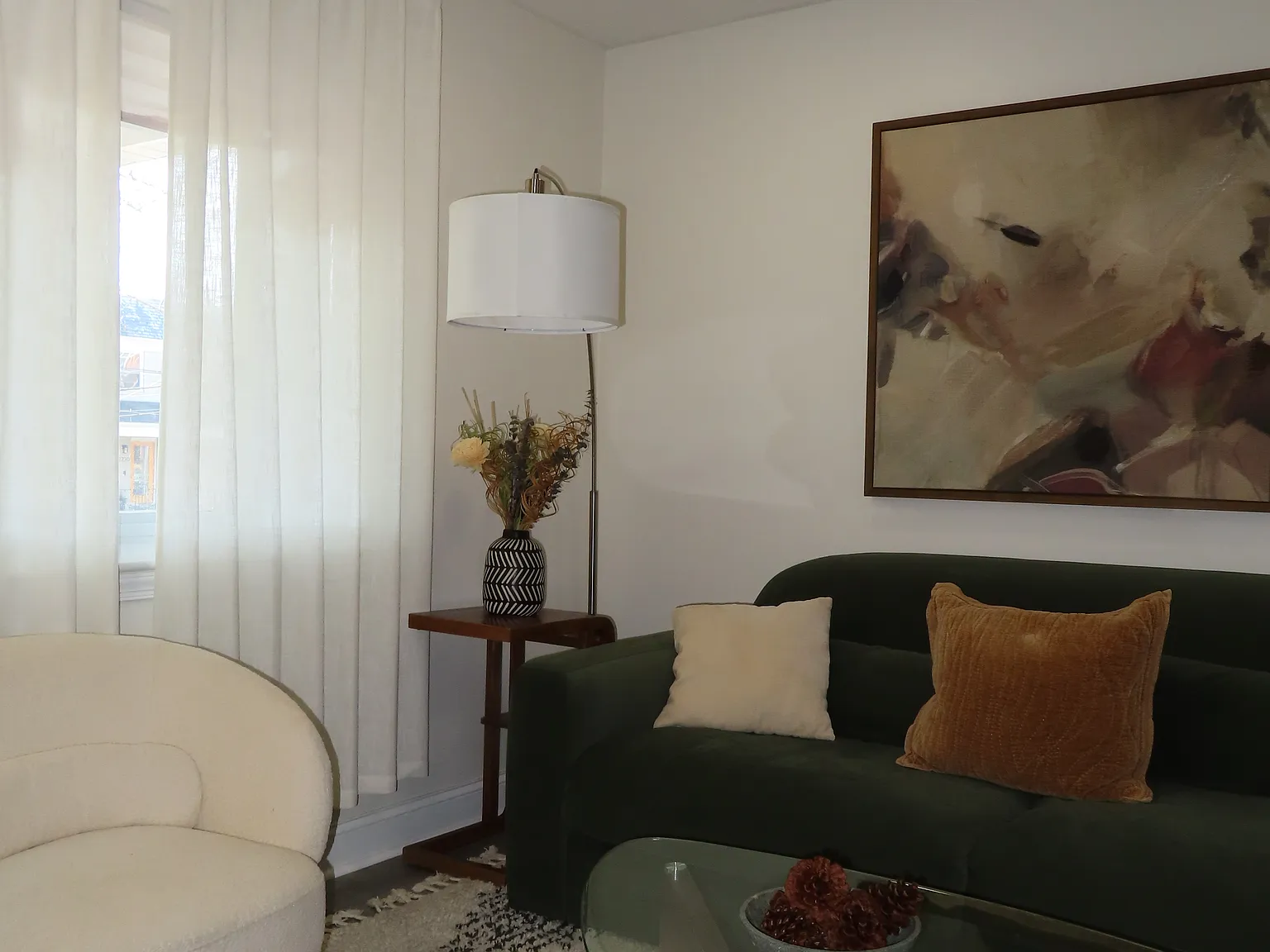 2 bed, 2.5 bath, 1264 sqft, $3,350 — Photo 4