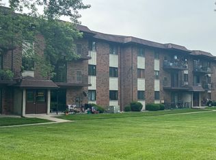 14959 Willowcrest Ct APT 19, Midlothian, IL 60445