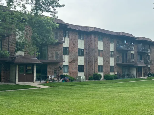 14959 Willowcrest Ct APT 19, Midlothian, IL 60445