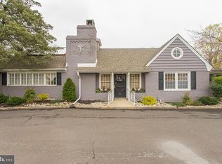 444 N York Rd, Hatboro, PA 19040