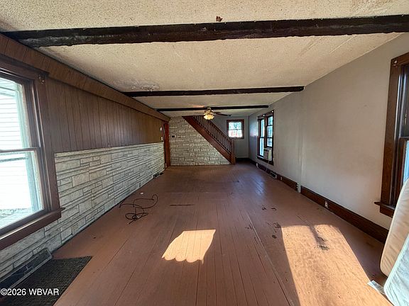 2nd image of 418 S Highland St