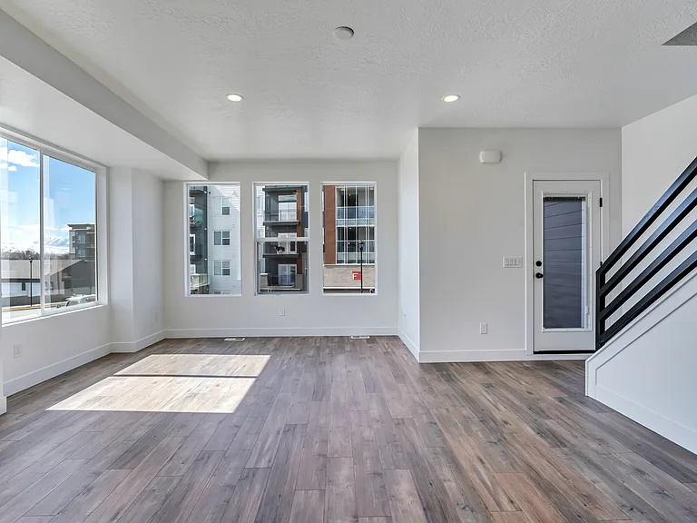 8363 S Durham St — Photo 16