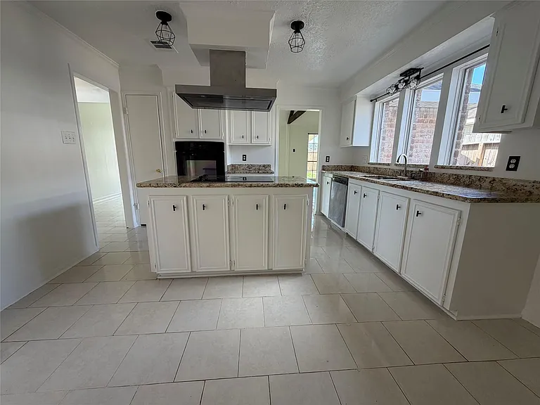 14407 Locke Ln — Photo 8