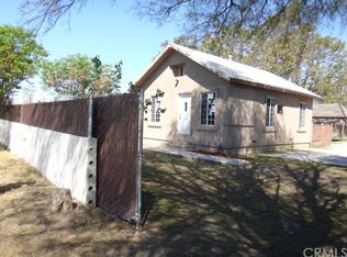686 E Carillo Ave, Fresno, CA 93725