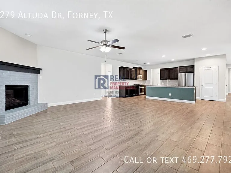 1279 Altuda Dr — Photo 4