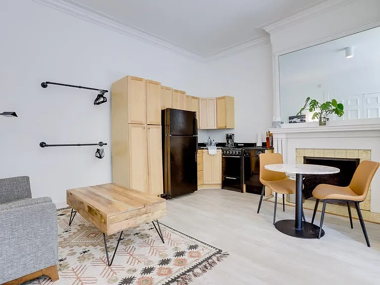 1765 R St NW #101 — Photo 4