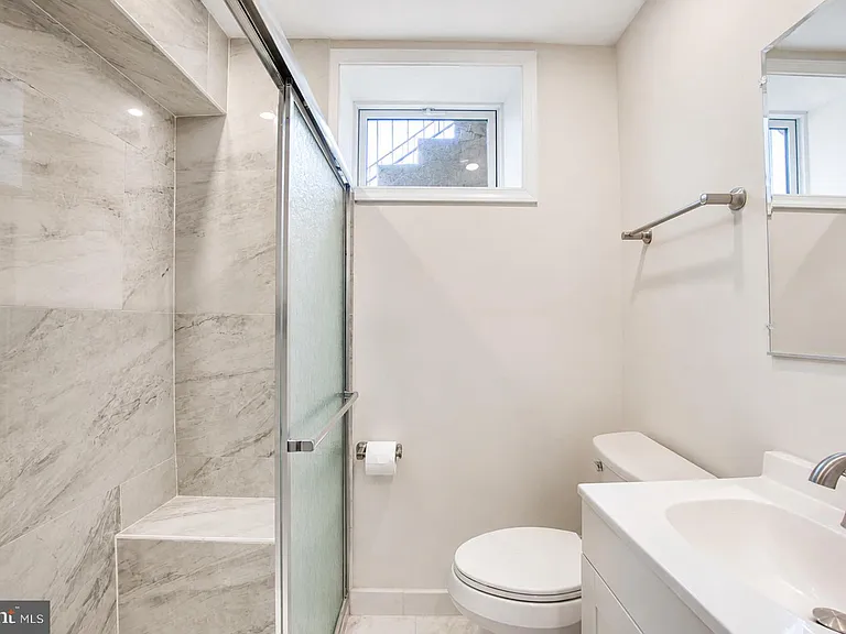 2851 Robinson Pl SE — Photo 26