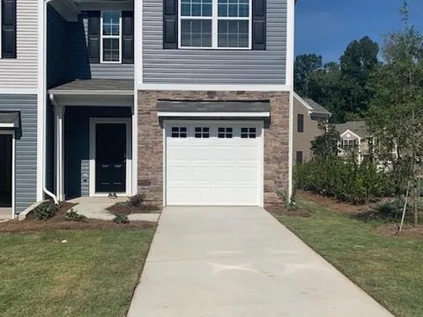 8028 Murray Branch Dr, Charlotte, NC 28216