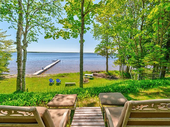 4th image of 17351 De Shetler Rd