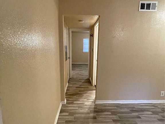 3rd image of 6764 Calmont Ave #101