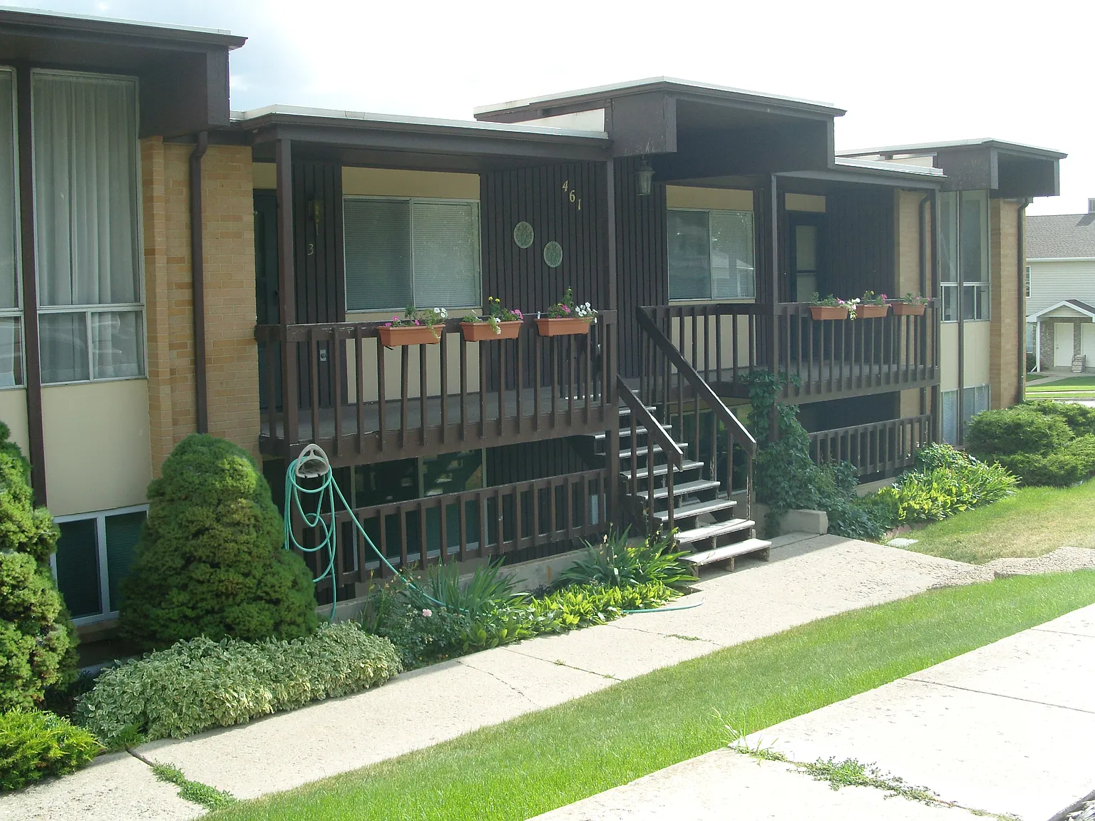2 bed, $1,350 — Photo 2