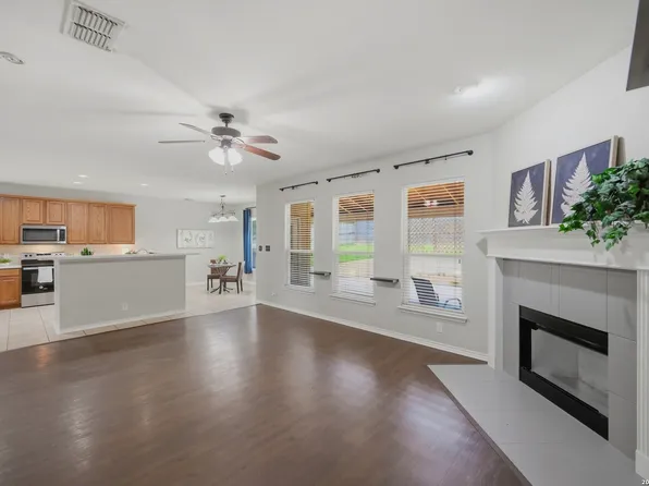 4943 Augusta Sq, San Antonio, TX 78247