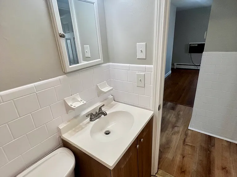 398 Newton St #1 — Photo 15